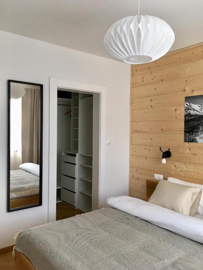 Lomnica Garden Apartment ตาตรันสกา ลอมนีจา ภายนอก รูปภาพ