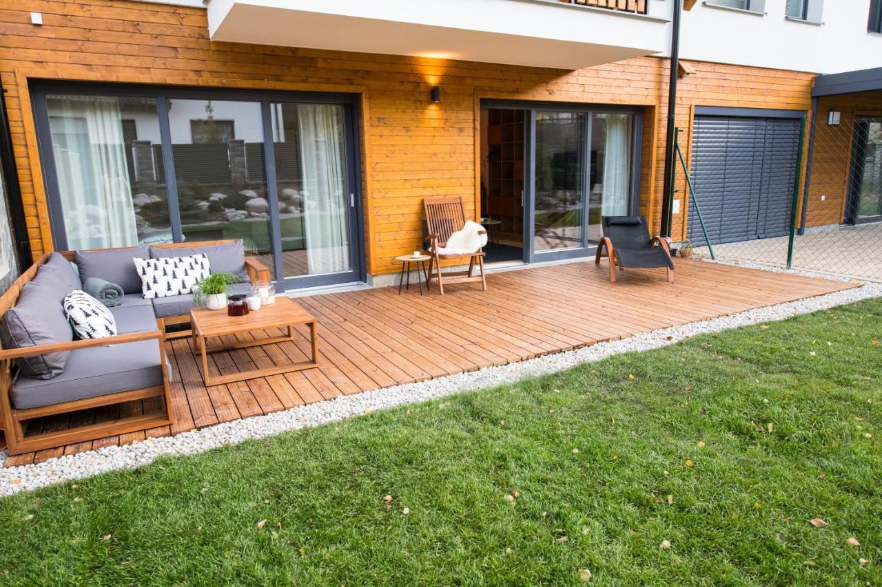 Lomnica Garden Apartment ตาตรันสกา ลอมนีจา ภายนอก รูปภาพ